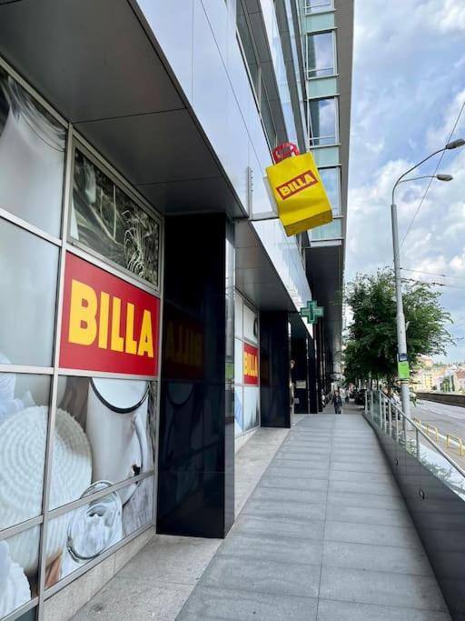 1St May Plaza Bratislava Exterior foto